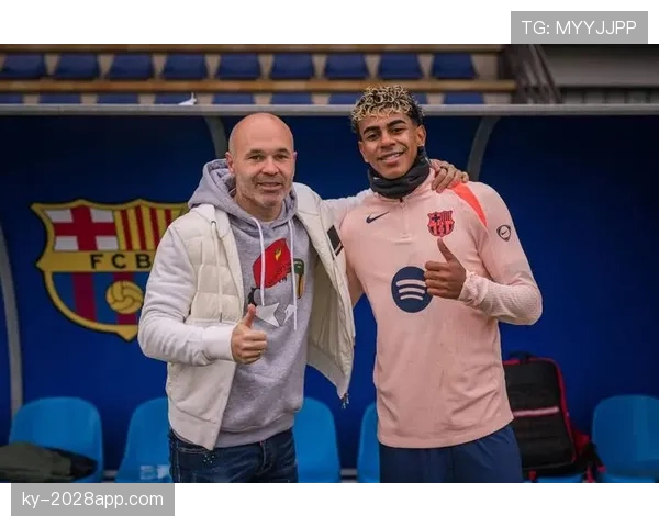 佩德里与伊涅斯塔的巴萨真核适配度差异：技术风格、战术角色与体系契合度解析